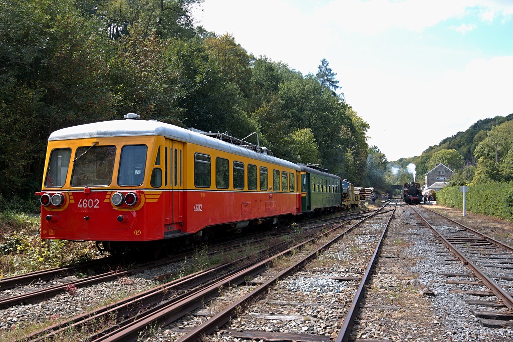 spoorweg spoorwegen hdr ns trein treinen locomotief verkeer transport openbaar vervoer spoor stoomlocomotief station